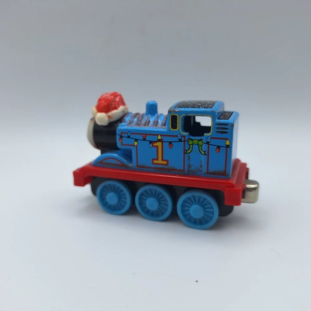 Thomas‎ the Tank Engine Holiday Thomas Train Small 2002 Santa Hat Diecast Toy